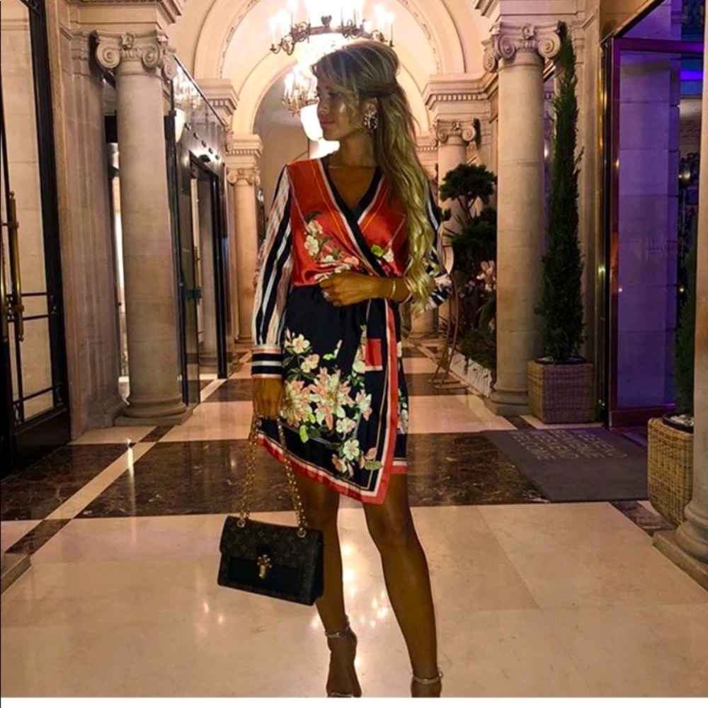 Brand New With Tags Zara kimono wrap dress. Size Large